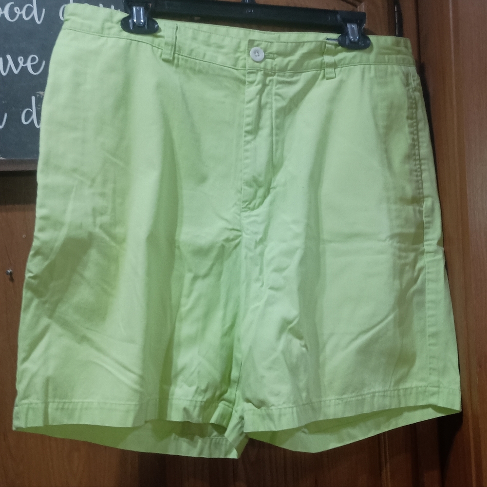 Vineyard Vines By Shep & Ian Lime Green Club Shorts 34